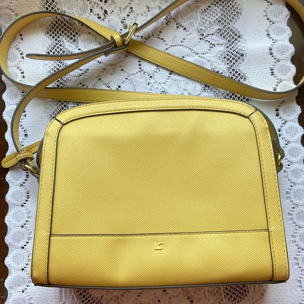 Liz Claiborne crossbody bag, yellow, 53-57” adjustable shoulder strap